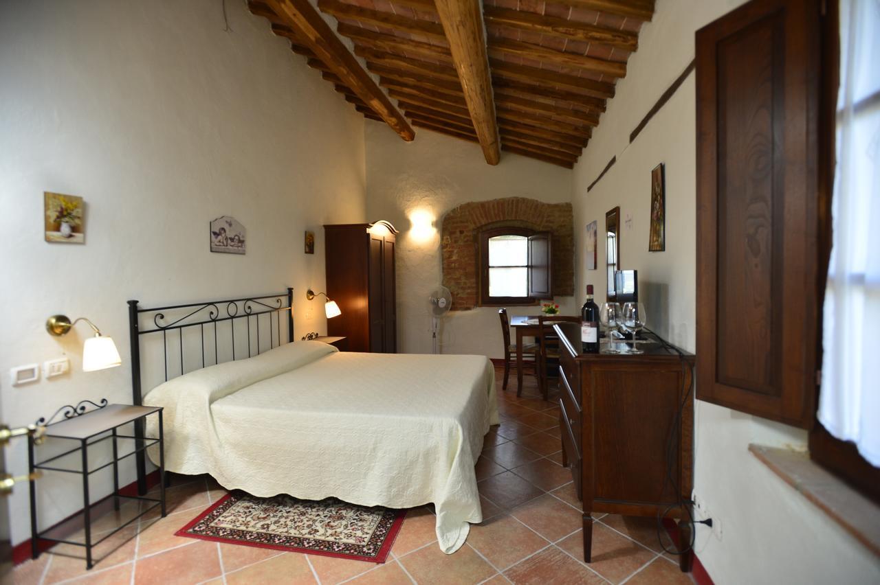 Agriturismo Malafrasca Siena Exterior photo